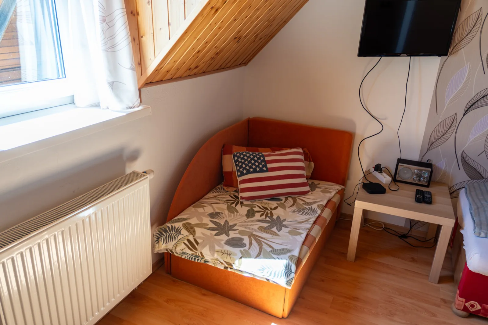 Jednolôžková izba, ďalší pohľad do izby